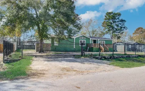 21526 Juliann Alyes Porter TX 77365