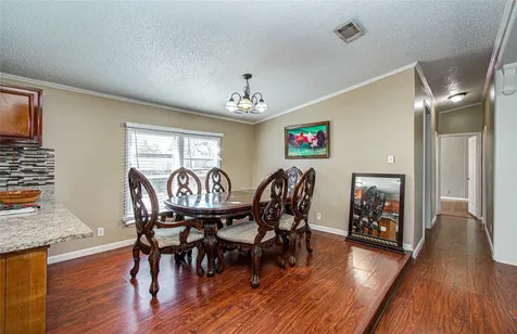 21526 Juliann Alyes Porter TX 77365
