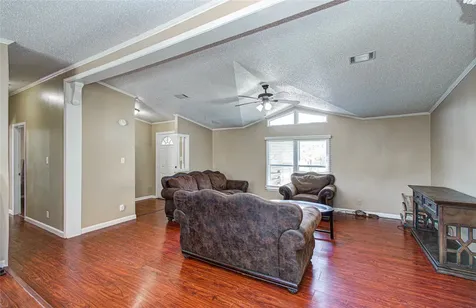 21526 Juliann Alyes Porter TX 77365