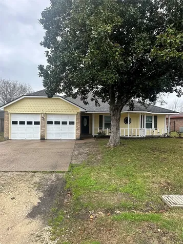 501 Cindyrella Drive Highlands TX 77562