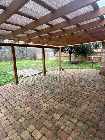 501 Cindyrella Drive Highlands TX 77562