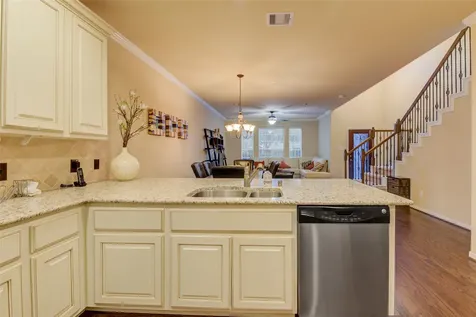 22 Bettina Lane The Woodlands TX 77382