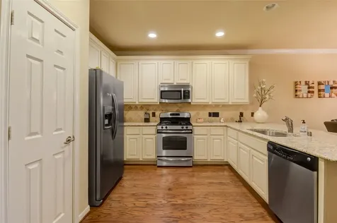 22 Bettina Lane The Woodlands TX 77382