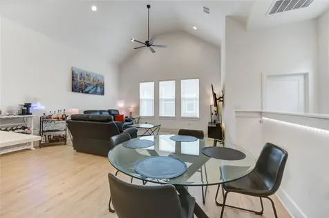 2534 Terry Street Houston TX 77009