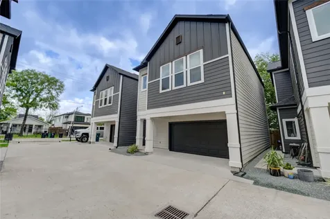 2534 Terry Street Houston TX 77009