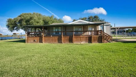 5582 County Road 469 Brazoria TX 77422