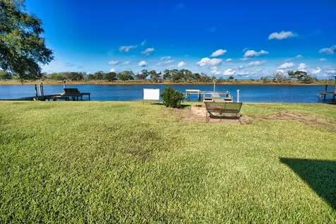 5582 County Road 469 Brazoria TX 77422