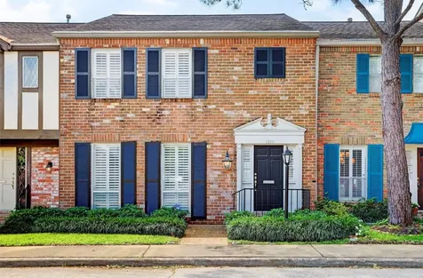 1260 Fountain View Drive 171 Houston TX 77057