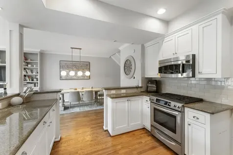 1260 Fountain View Drive 171 Houston TX 77057