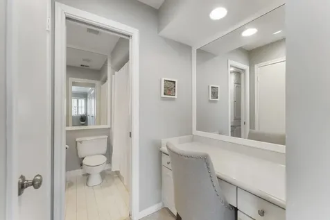 1260 Fountain View Drive 171 Houston TX 77057