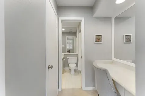 1260 Fountain View Drive 171 Houston TX 77057