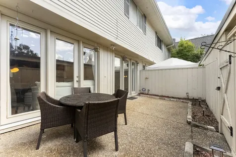 1260 Fountain View Drive 171 Houston TX 77057