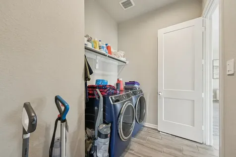 4734 Franklin Way Iowa Colony TX 77583