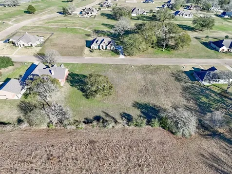 135 Lawrence Marshall Drive Hempstead TX 77445