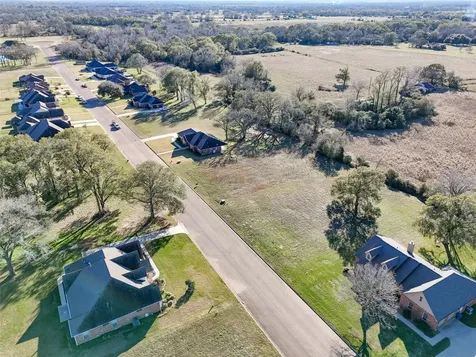 135 Lawrence Marshall Drive Hempstead TX 77445