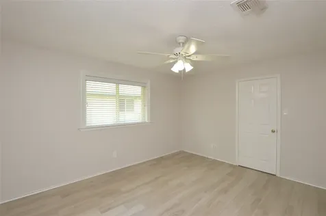 703 Flower Field Court Pearland TX 77584
