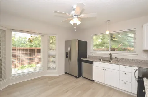 703 Flower Field Court Pearland TX 77584
