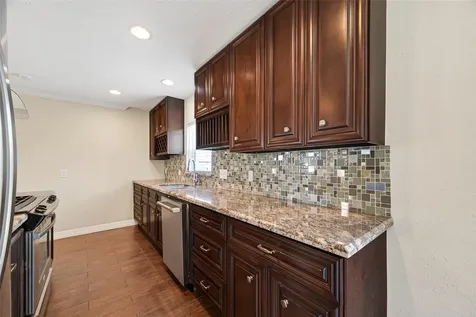 2010 Spillers Lane Houston TX 77043