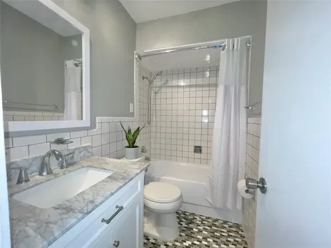 2601 Bellefontaine Street A101 Houston TX 77025