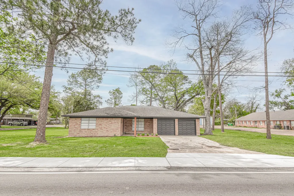 2834 Pansy Street Pasadena TX 77503