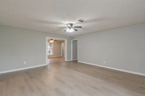 2834 Pansy Street Pasadena TX 77503