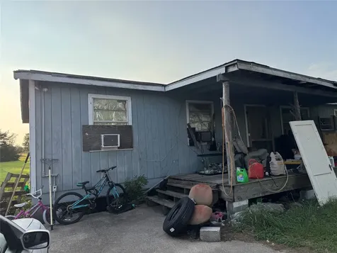 21269 Bracewell Road Bedias TX 77831