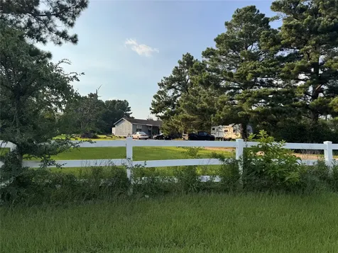21269 Bracewell Road Bedias TX 77831