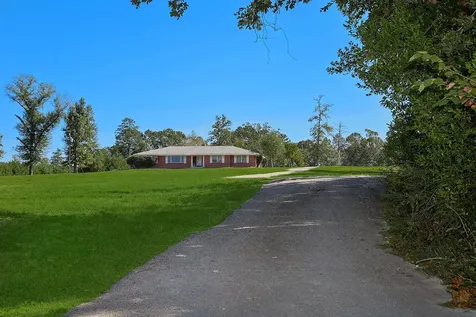 7185 State Highway 75 S Huntsville TX 77340