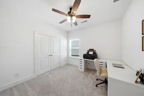 5022 Matador Lane Iowa Colony TX 77583