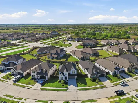 5022 Matador Lane Iowa Colony TX 77583