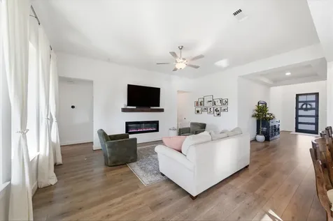 5022 Matador Lane Iowa Colony TX 77583