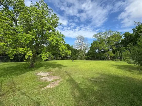 206 Avenue L Baytown TX 77520