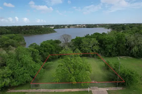206 Avenue L Baytown TX 77520