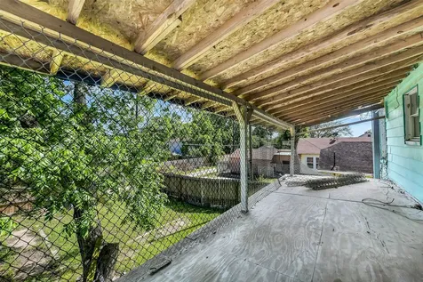 2104 New Jersey Street Baytown TX 77520