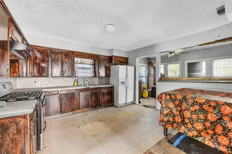 2104 New Jersey Street Baytown TX 77520