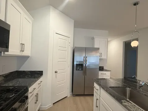 523 Robin Street Angleton TX 77515