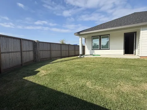 523 Robin Street Angleton TX 77515
