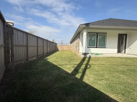 523 Robin Street Angleton TX 77515