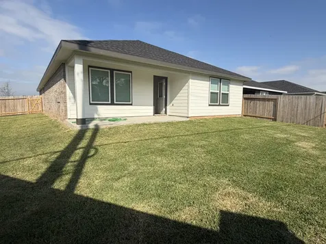 523 Robin Street Angleton TX 77515