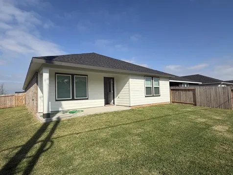 523 Robin Street Angleton TX 77515