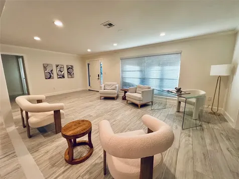 5226 Loch Lomond Drive Houston TX 77096