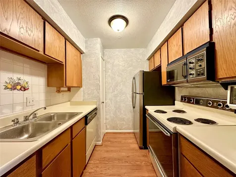 10211 Sugar Branch Drive 436 Houston TX 77036