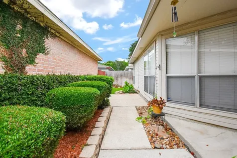 7802 Greenedge Drive Houston TX 77040