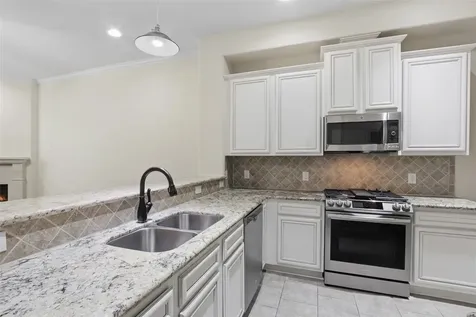 24 Tassia Lane Houston TX 77058