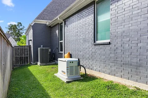 146 Sugar Pine Court Montgomery TX 77316