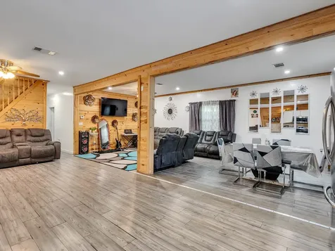 275 County Road 3417 Cleveland TX 77327