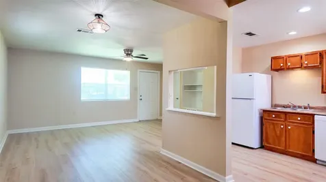 1221 Bayou Shore Drive Galveston TX 77551