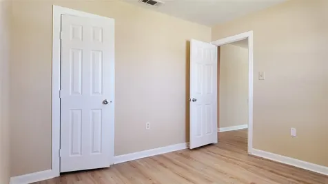 1221 Bayou Shore Drive Galveston TX 77551