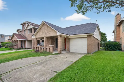 4735 Woodford Street Baytown TX 77521