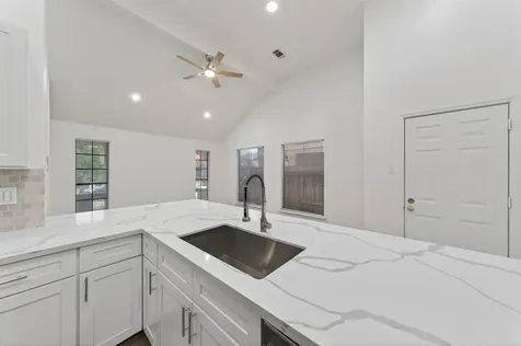 4735 Woodford Street Baytown TX 77521